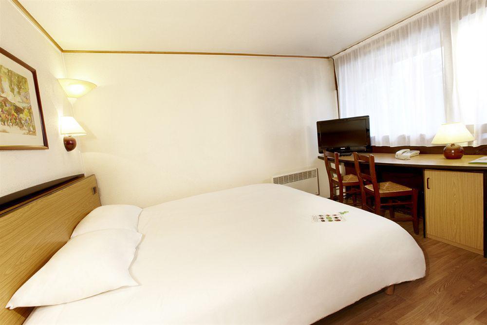 B&B Hotel Avignon Sud Parc Des Expositions Luaran gambar